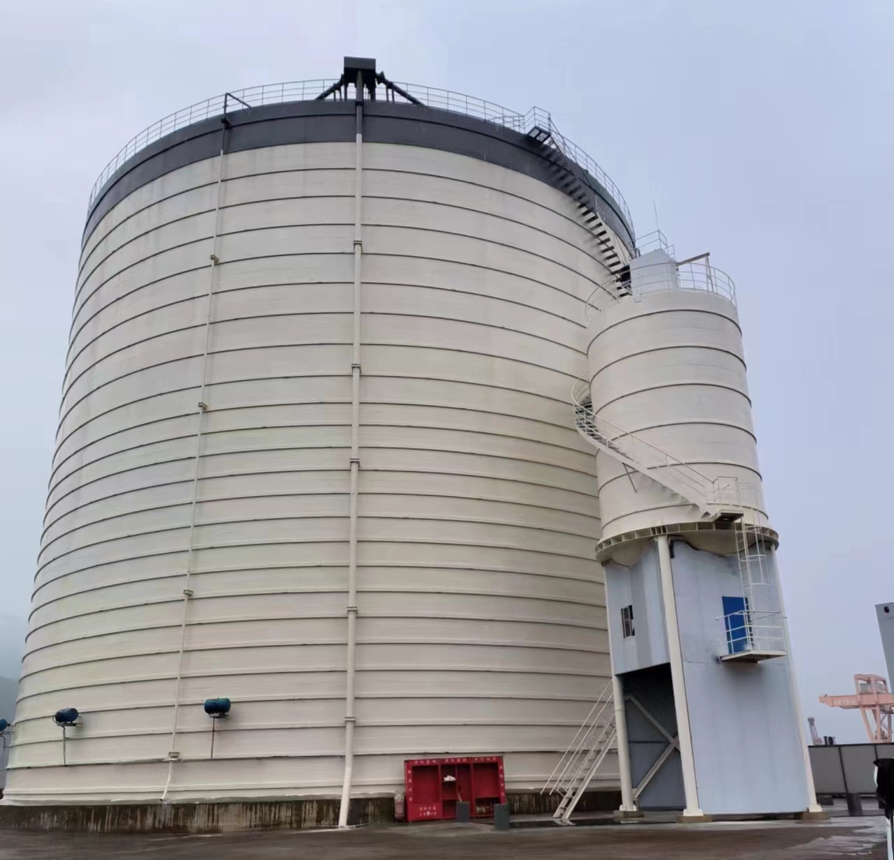 打安镇10万吨水泥钢板库